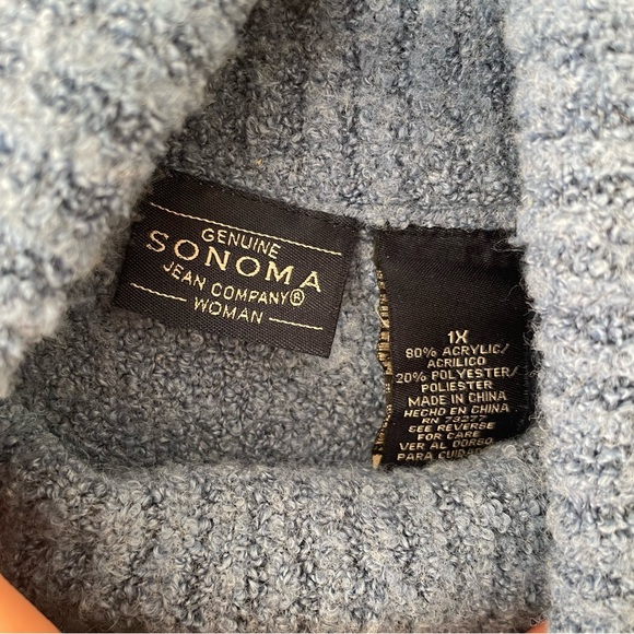 Turtleneck Knit Sweater - Picture 4 of 5